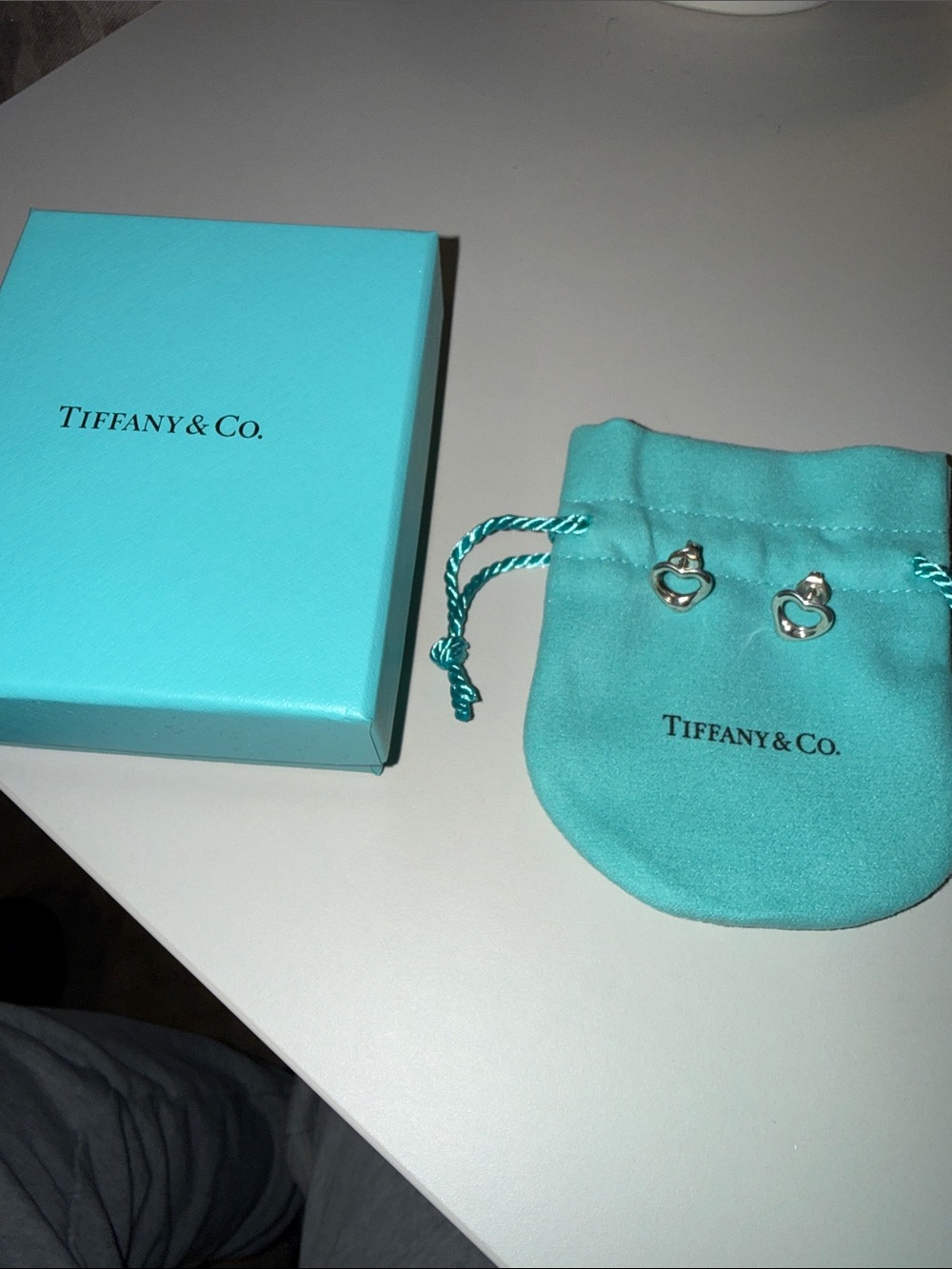 Tiffany & Co. Elsa Peretti Sterling Silver Heart Stud Earrings with pouch - Picture 3 of 3